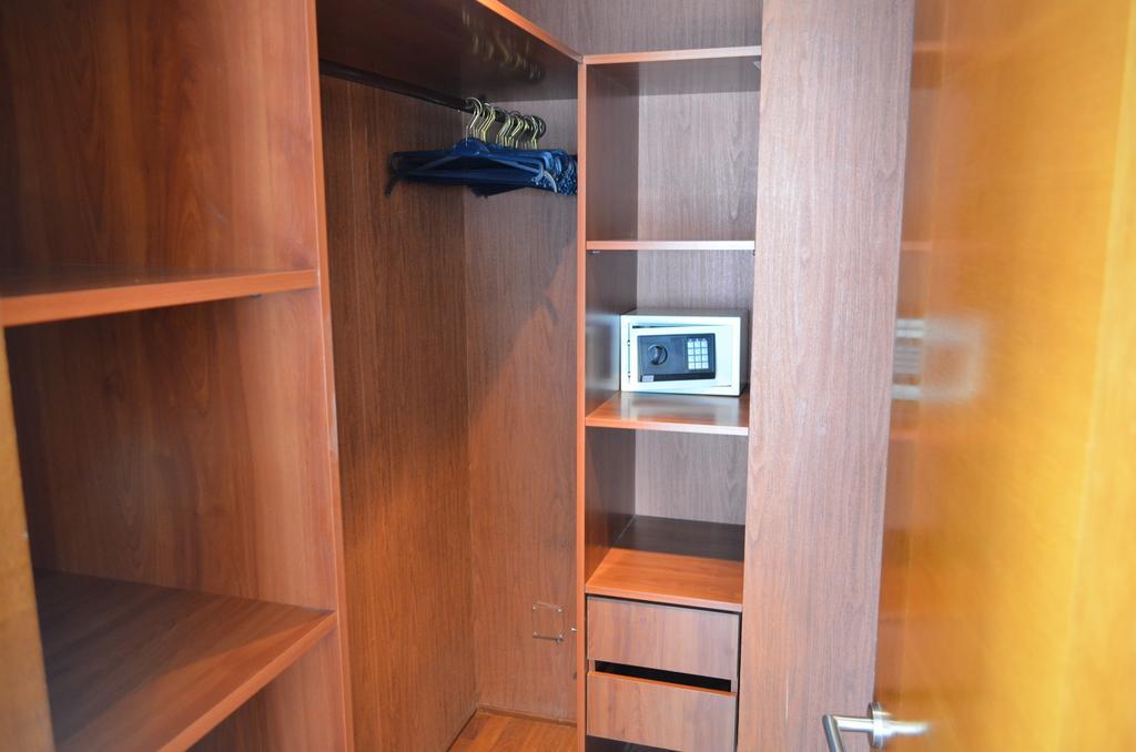 Apartamentos Capital Santiago Quarto foto